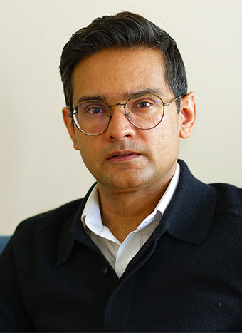 Dr. Rahul Singh Solanki